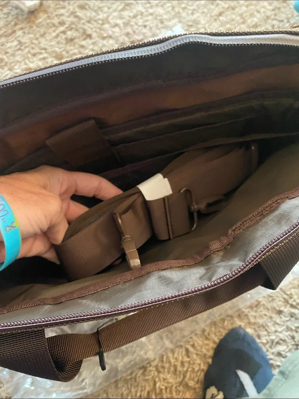 Brown Men's Briefcase - Sleek Professional Carry Bag for lap top